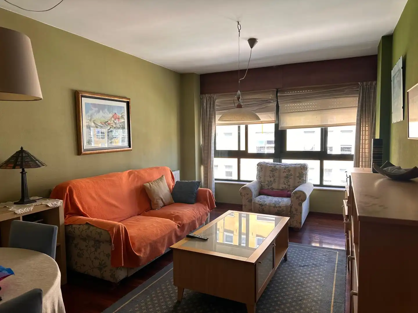 Sala d'estar de Apartament en venda en Ames amb Calefacció, Parquet i Traster