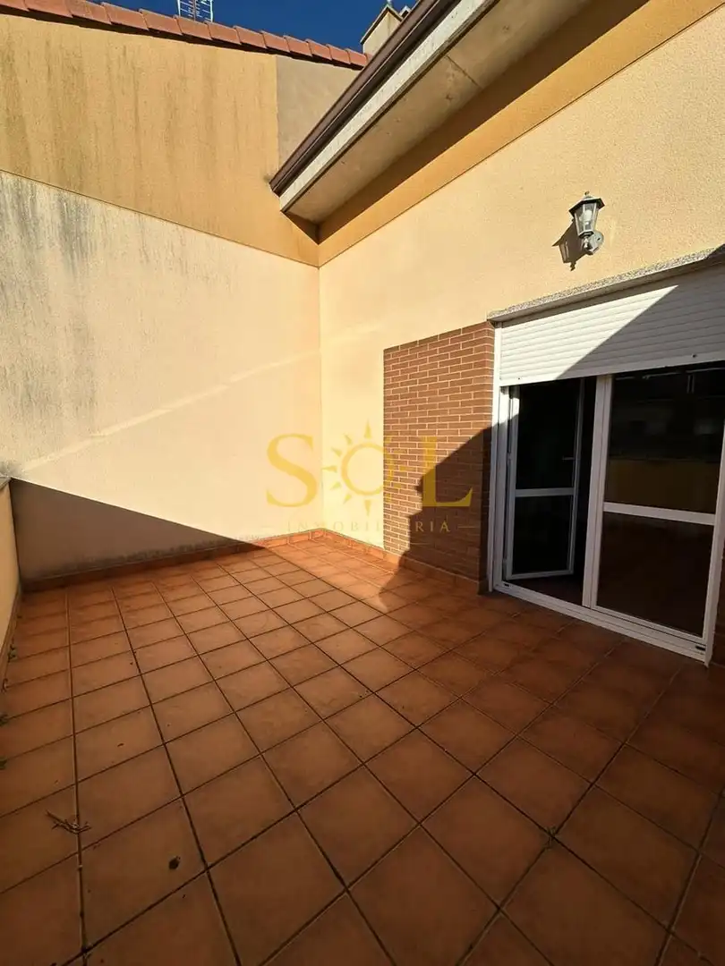 Terraza de Casa adosada en venta en Hospital de Órbigo con Calefacción, Jardín privado y Parquet