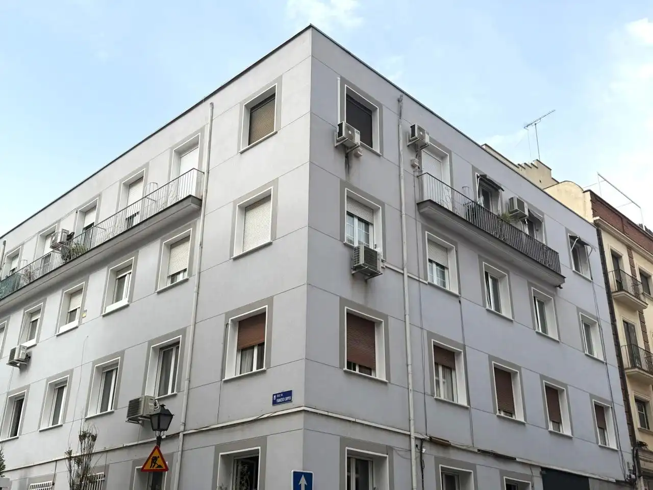 Vista exterior de Pis en venda en  Madrid Capital amb Calefacció