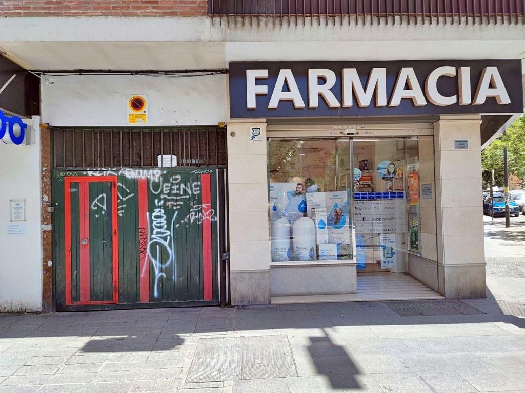 Garage for sale in  Granada Capital