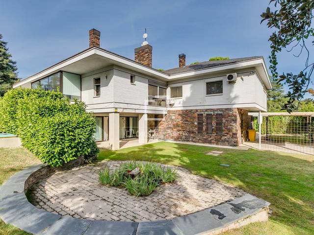 Casa-chalet en Venta en Urbanización La Moraleja