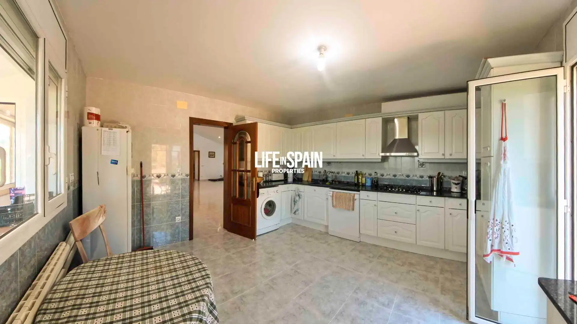 Cocina de Casa o chalet en venta en Ginestar con Calefacción, Jardín privado y Terraza