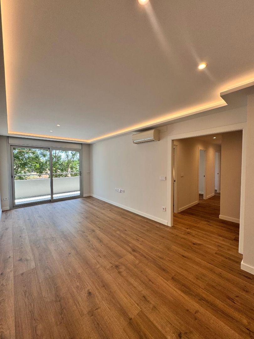 Sala d'estar de Pis en venda en  Lleida Capital amb Aire condicionat, Parquet i Terrassa