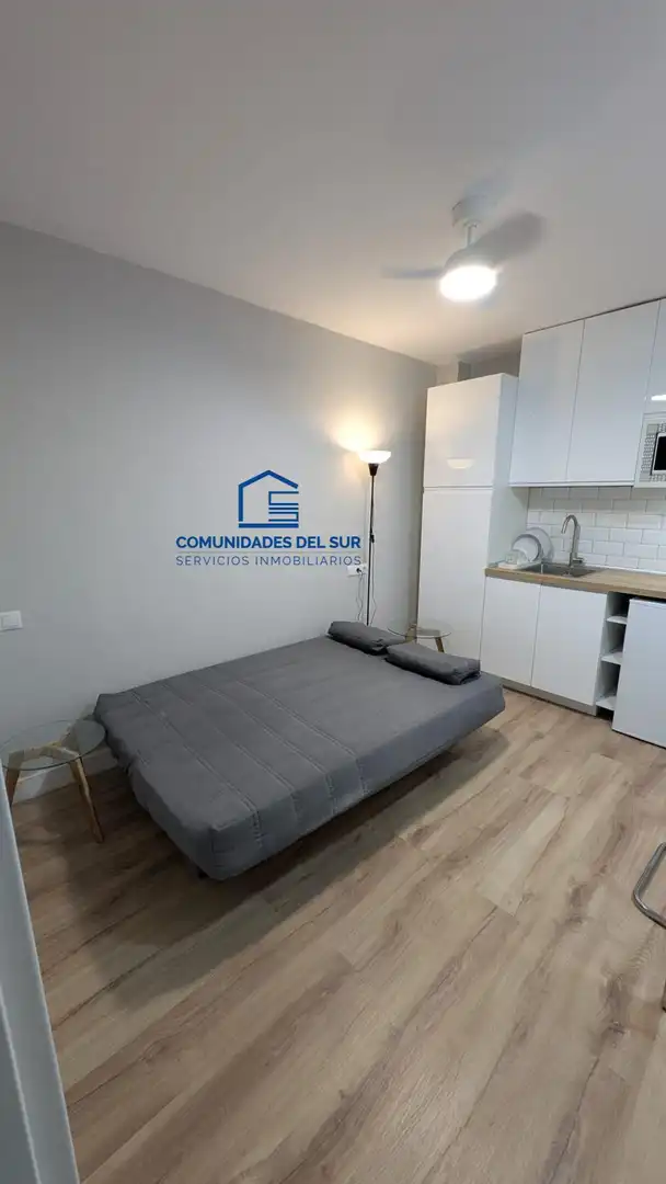 Habitación de Estudio de alquiler en Cádiz con Aire acondicionado, Calefacción y Amueblado
