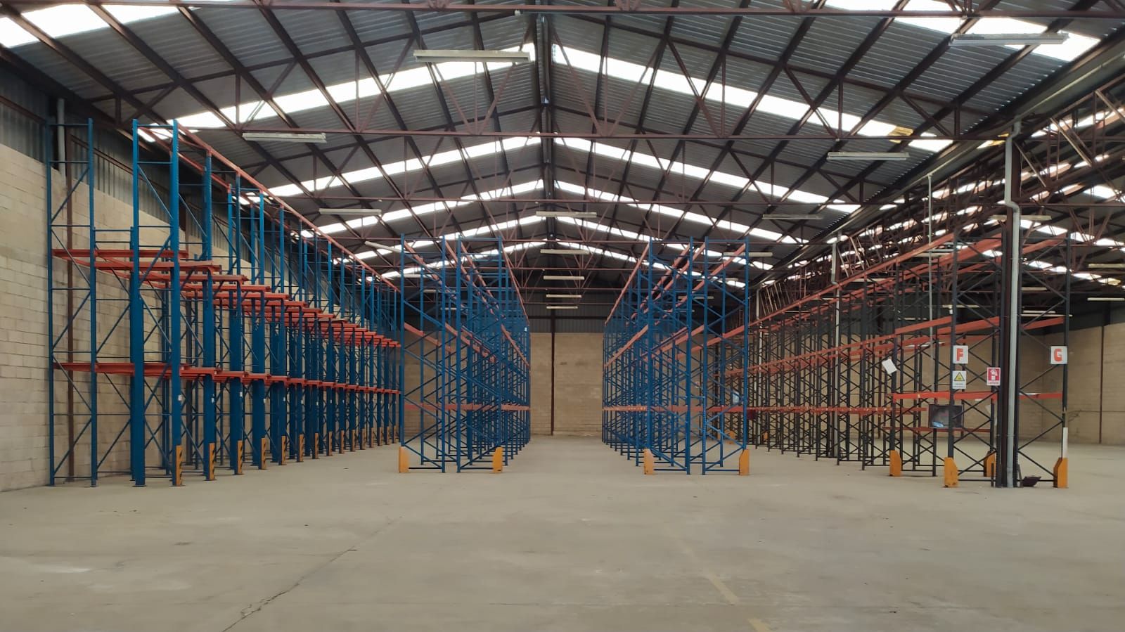 Industrial buildings to rent in San Antonio de Benagéber  with Heating and Alarm