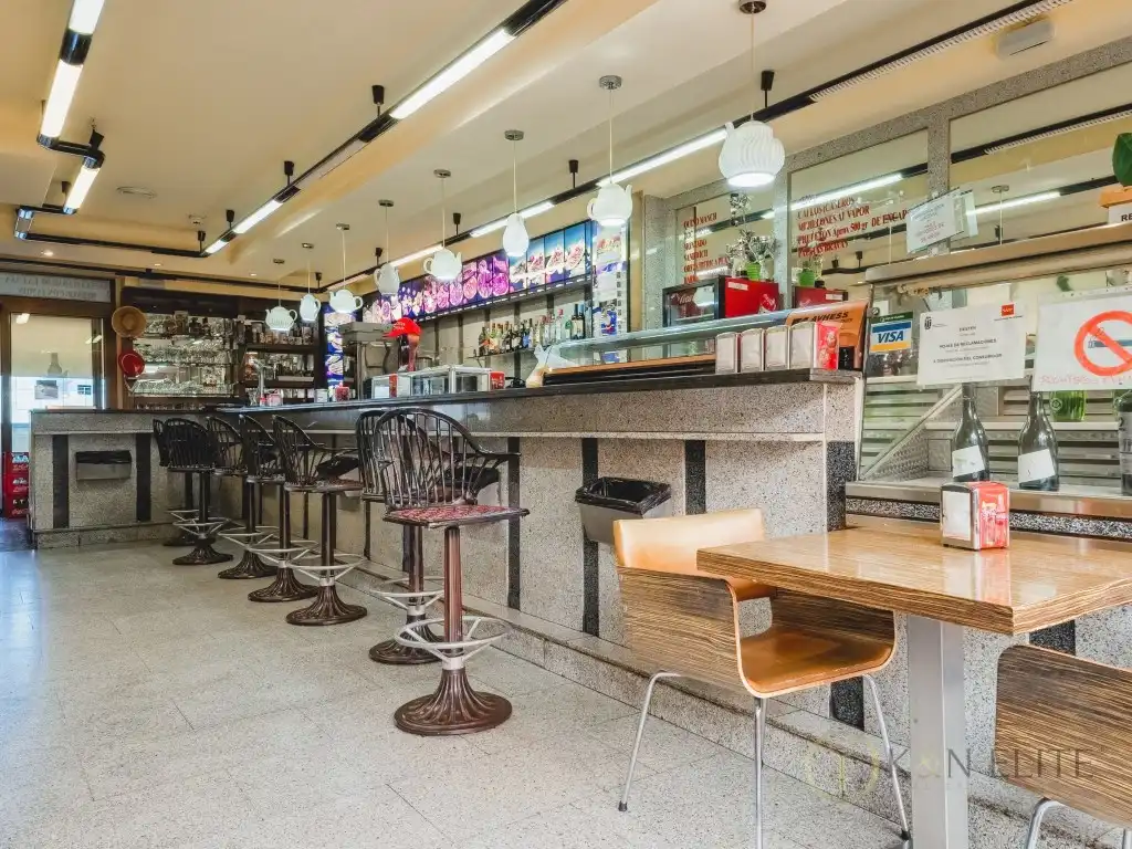 Local comercial en venta en Avenida Monteclaro, imagen 11