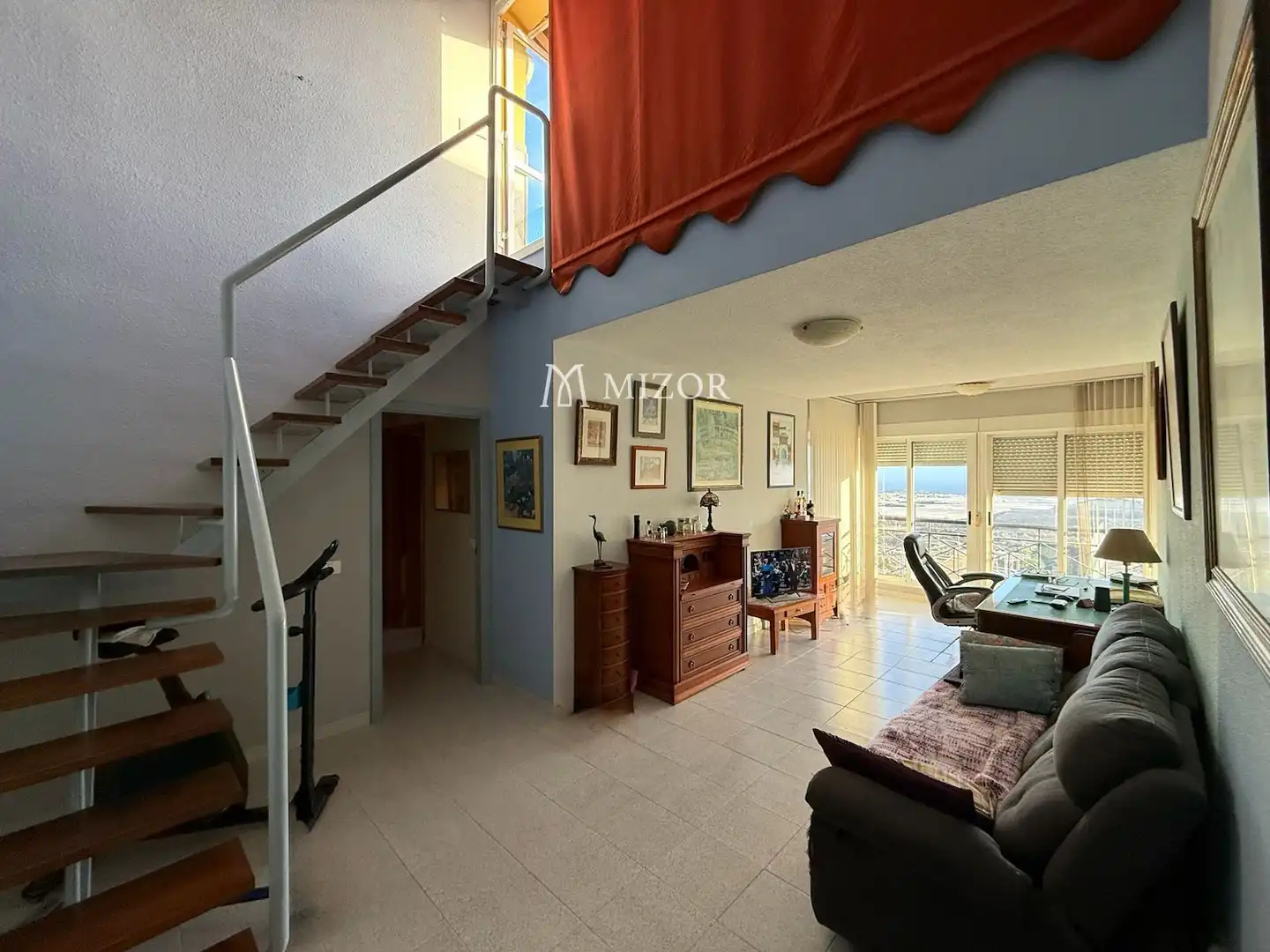 Attic for sale in Cho - Parque de la Reina