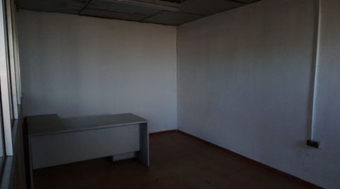 Foto 4 von Geschaftsraum zur Miete in Calle Cuesta del Tomillo, 1, Pilaríca - Los Santos, Valladolid Capital