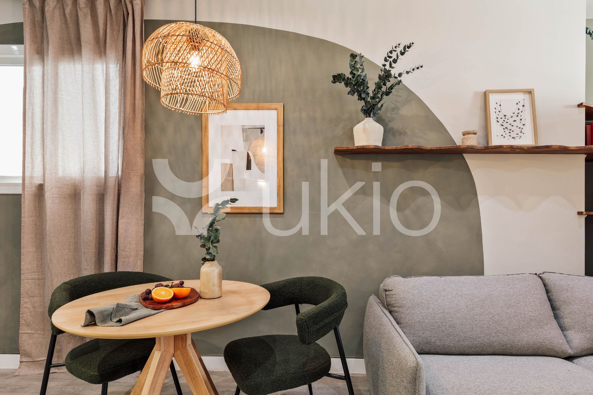 Sala d'estar de Estudi de lloguer en  Barcelona Capital amb Aire condicionat, Calefacció i Moblat