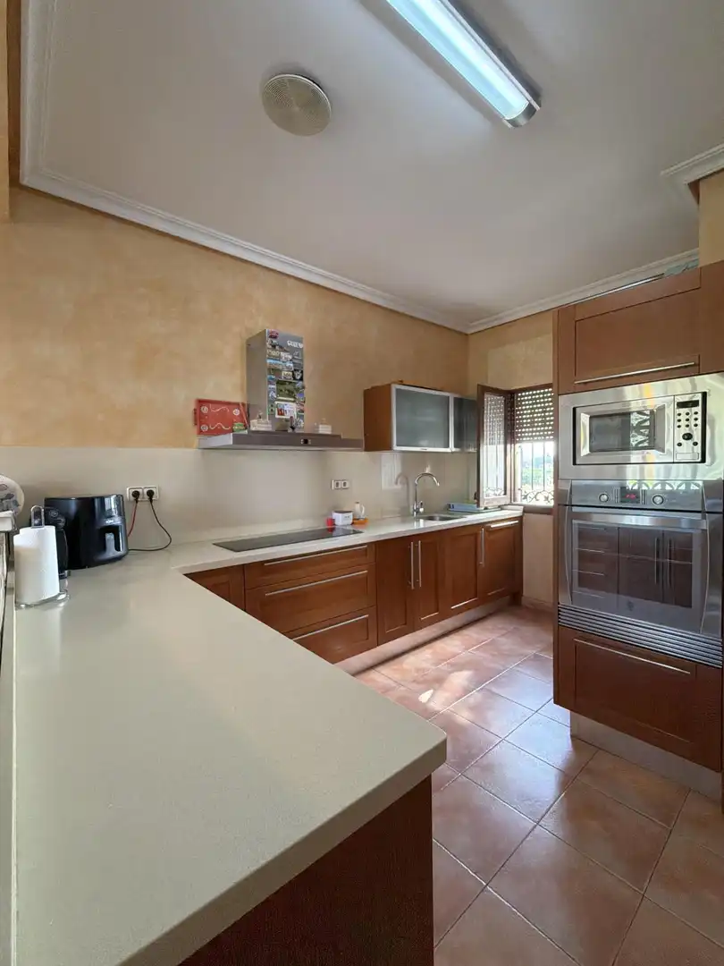 Cocina de Casa o chalet en venta en Murcia con Aire acondicionado, Calefacción y Jardín privado
