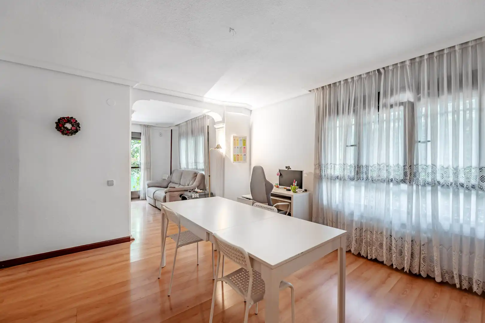 Sala d'estar de Planta baixa de lloguer en Madrid amb Aire condicionat, Calefacció i Terrassa