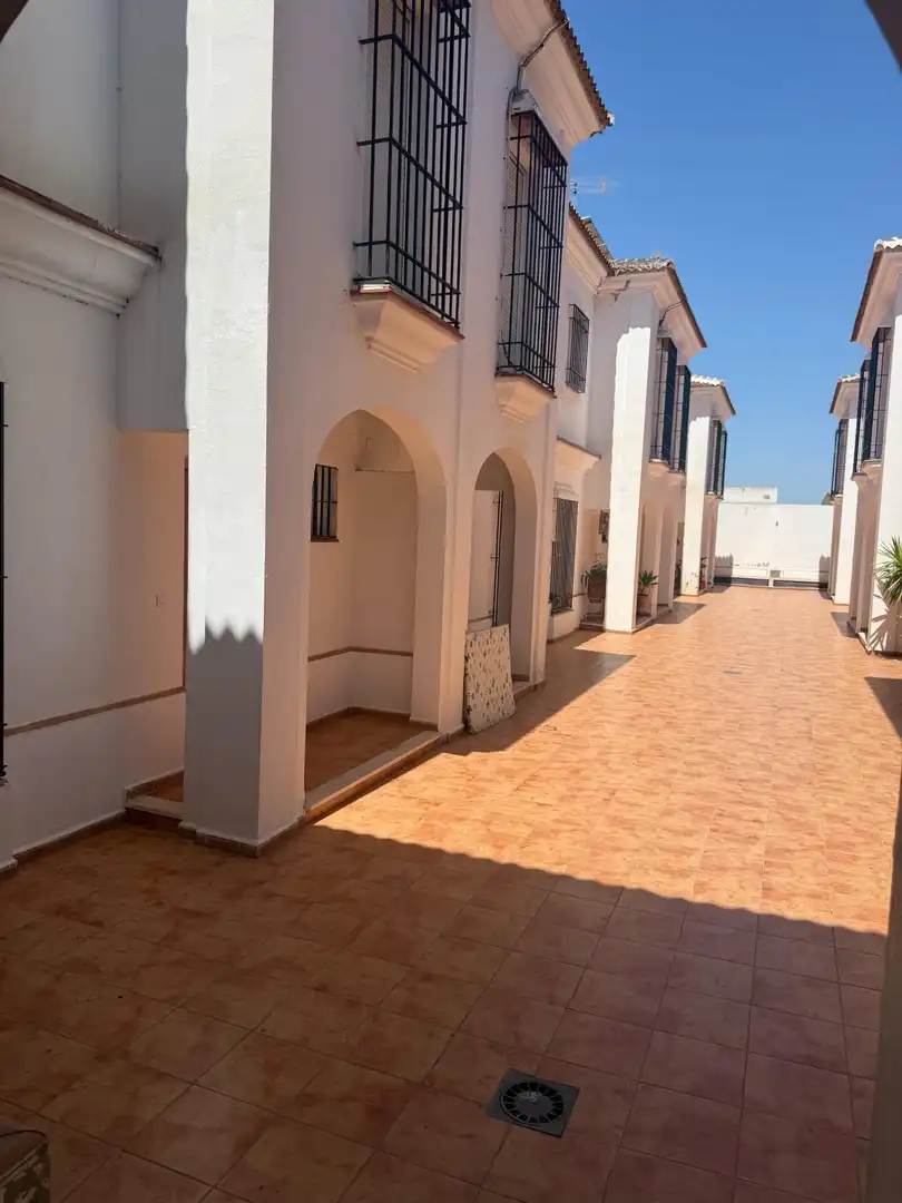Adossat en venda a Almonte ciudad