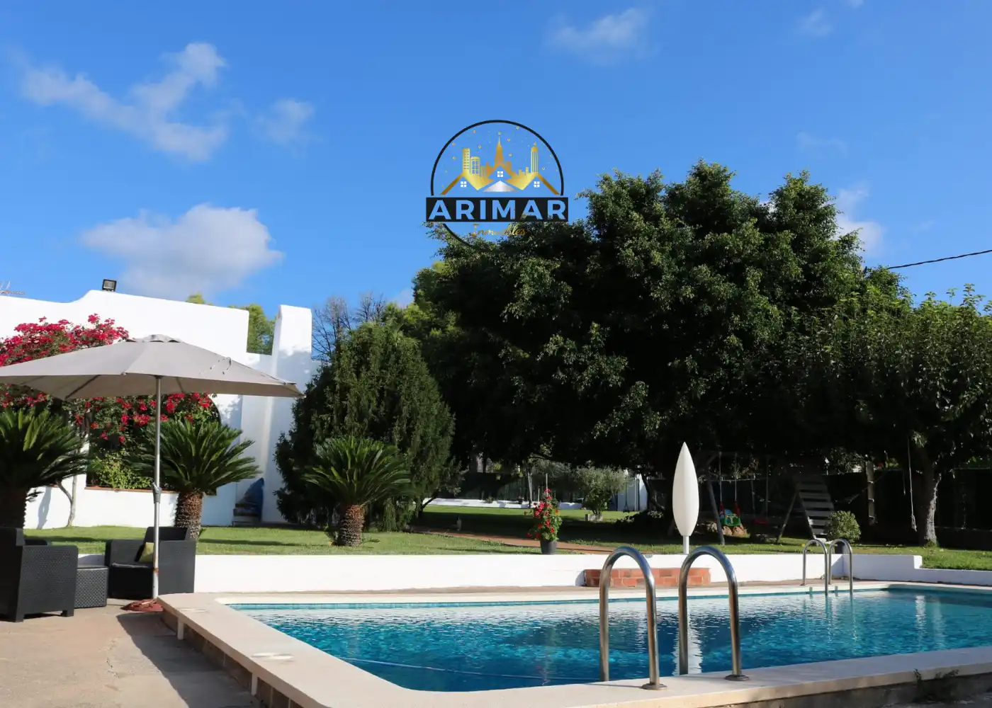 Piscina de Casa o xalet en venda en Benicasim / Benicàssim amb Calefacció, Jardí privat i Terrassa