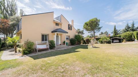 Foto 2 de Casa o xalet en venda a Calle Tres, Navalquejigo - Los Arroyos, Madrid