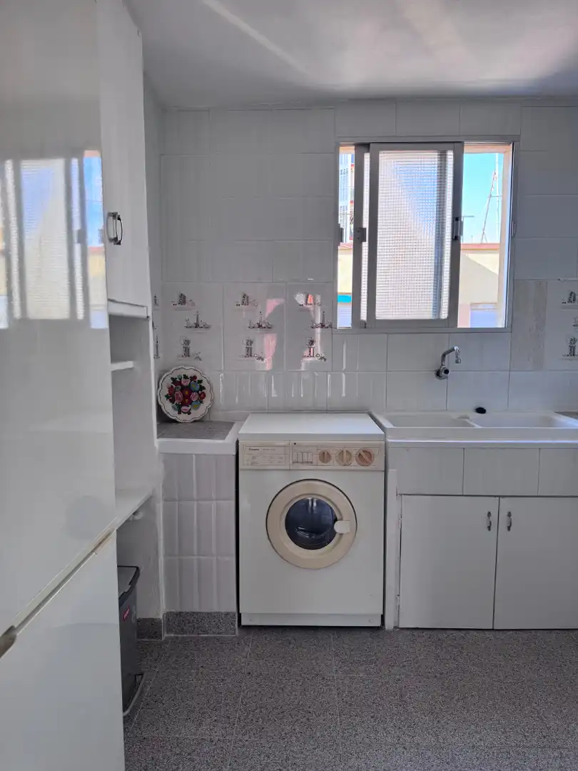 Cocina de Piso en venta en Castellón de la Plana / Castelló de la Plana con Jardín privado, Amueblado y Balcón