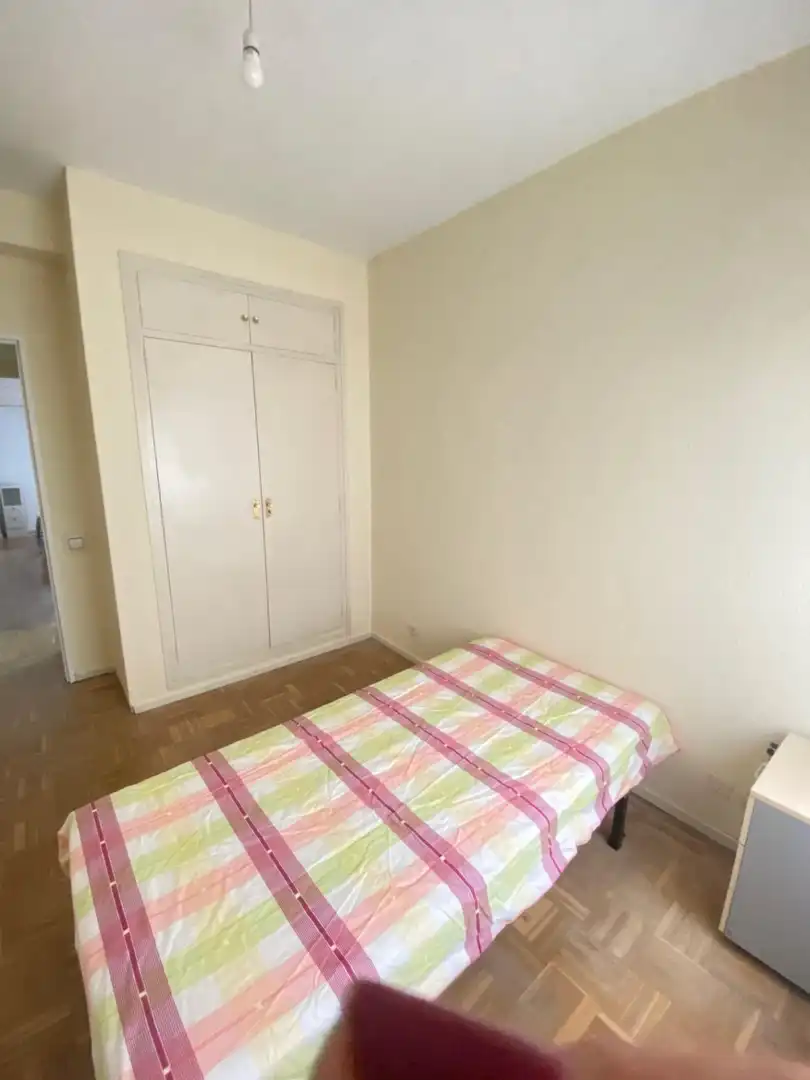 Bedroom of Flat for rent in Madrid  with Air Conditioner, Heating and Private garden