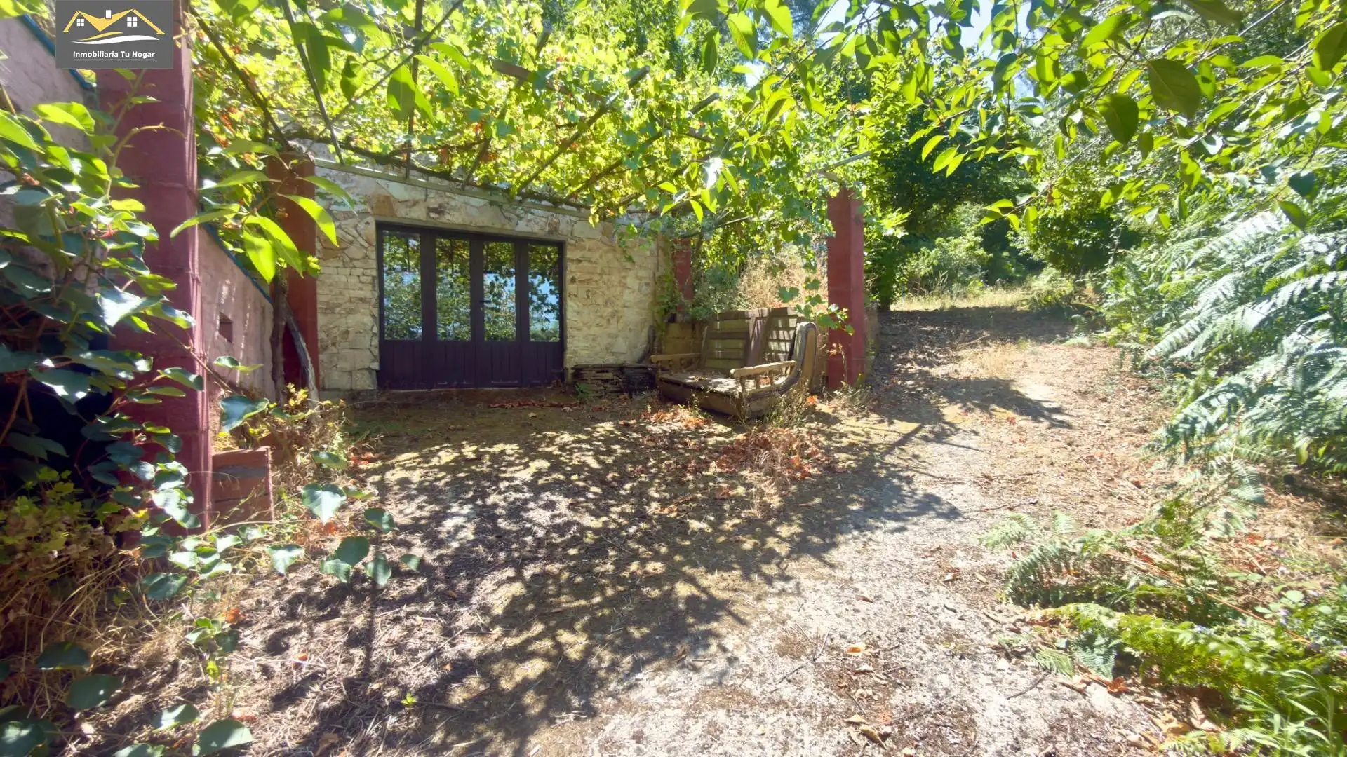 Finca rústica en venta en Castrelo de Miño con Jardín privado, Terraza y Amueblado