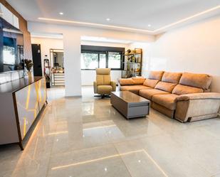 Living room of House or chalet for sale in Estepona  with Air Conditioner, Private garden and Terrace