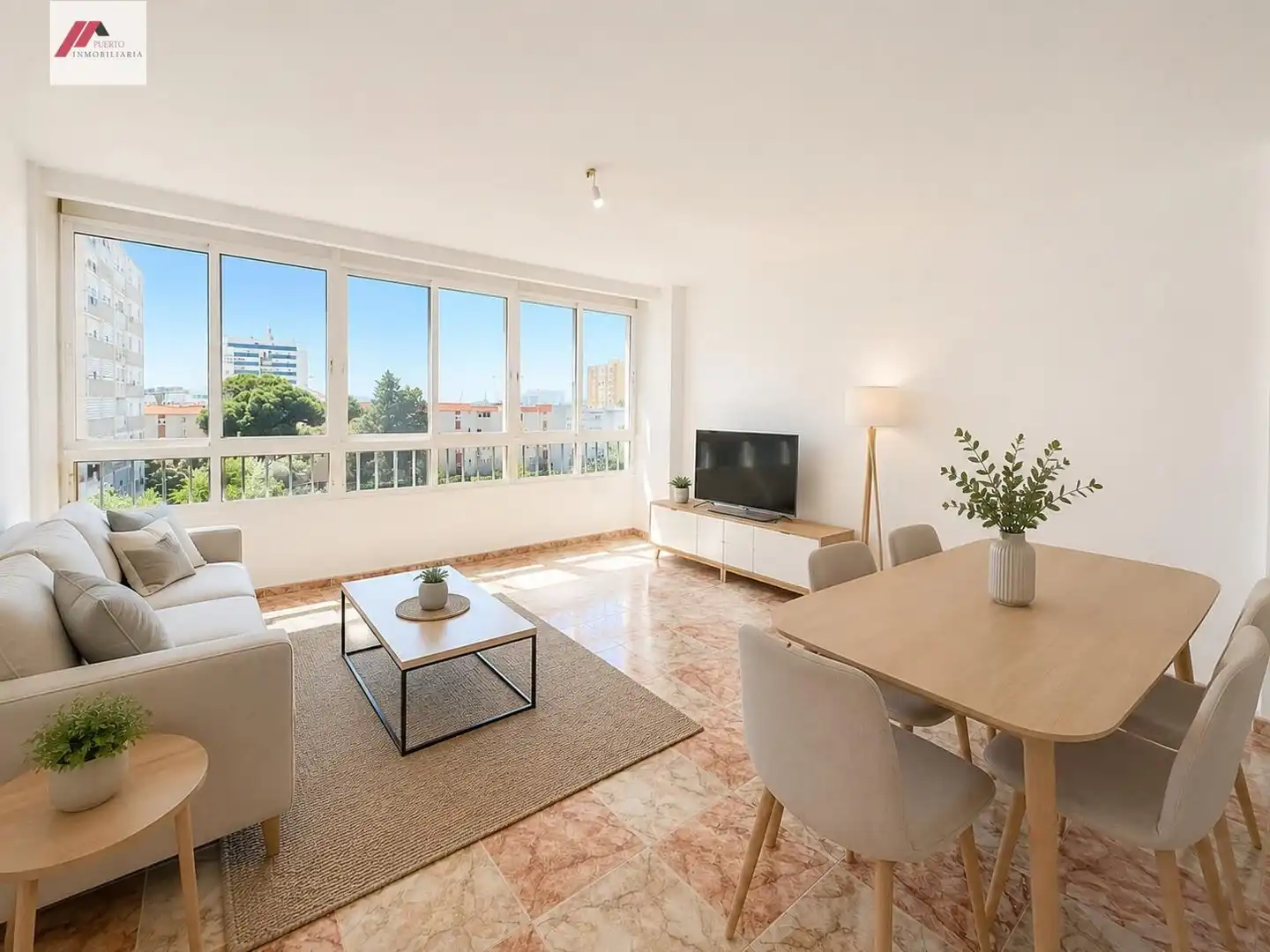 Sala de estar de Piso en venta en Cádiz con Calefacción