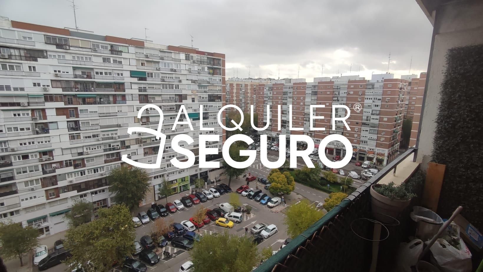 Vista exterior de Pis de lloguer en  Madrid Capital amb Calefacció i Terrassa