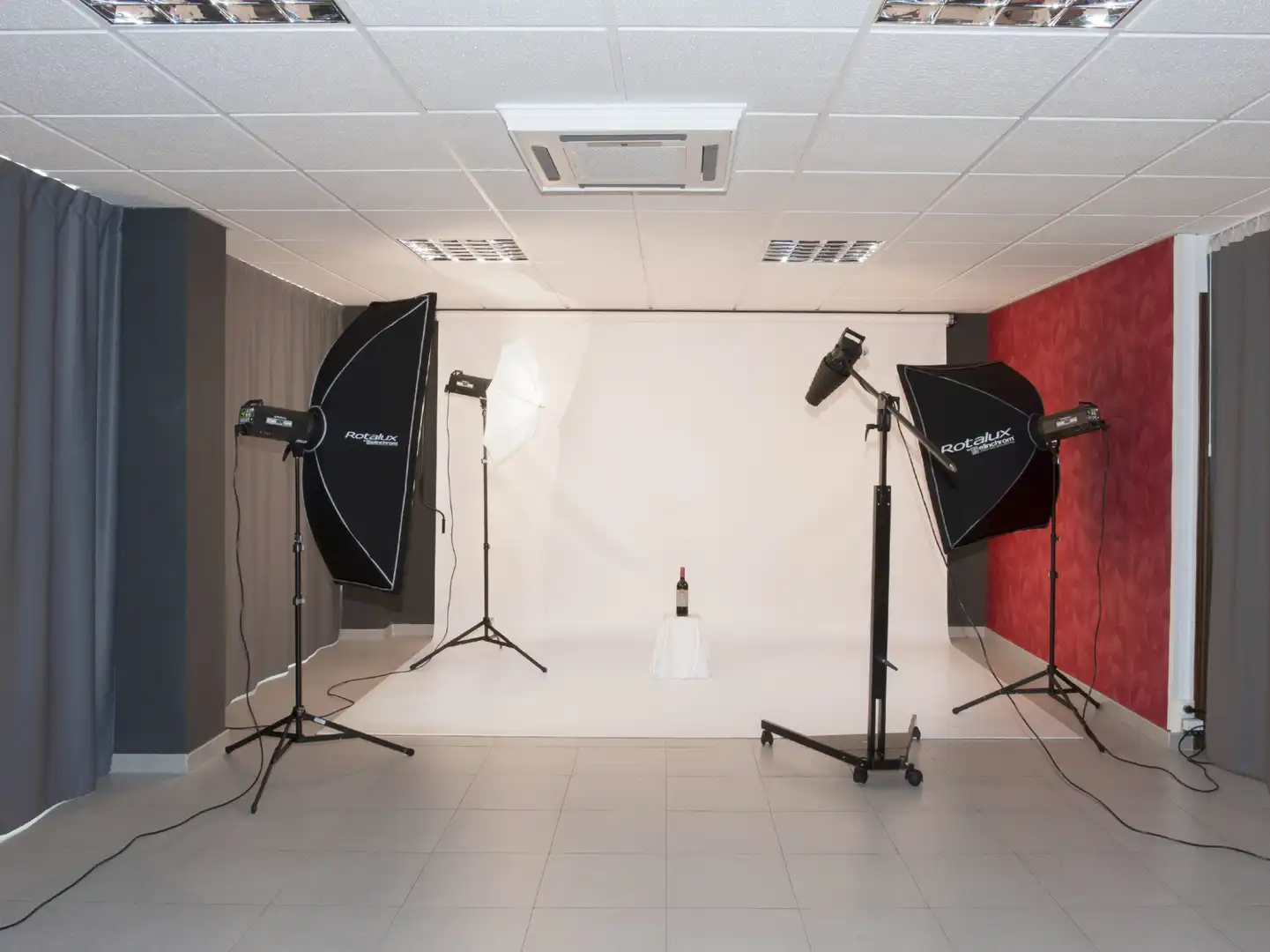 Office space for transfer in El Cortijo, imagen 3