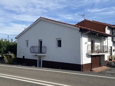 Adosado con balcón en venta en Hoznayo - Bº La Sierra 27