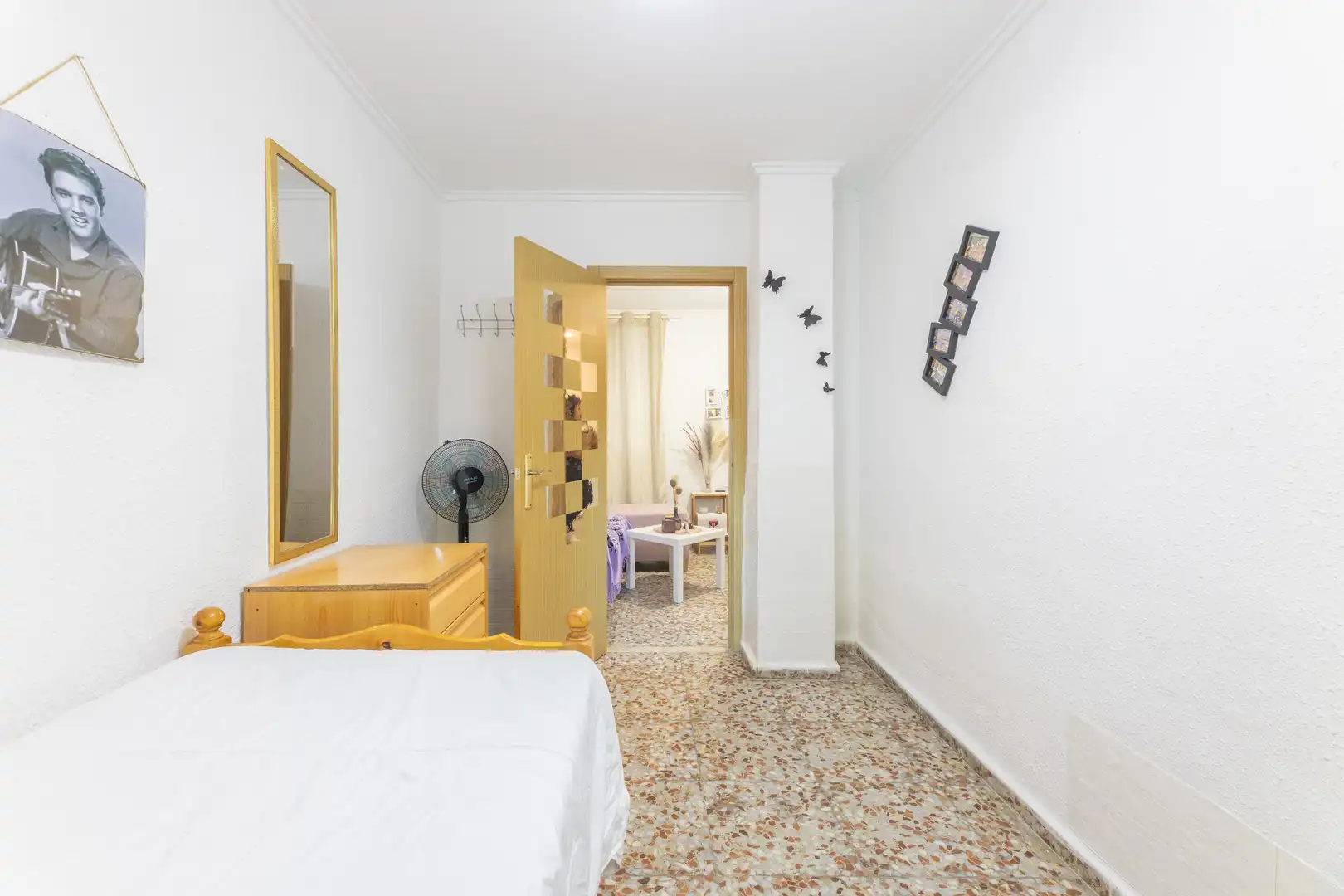 Bedroom of Flat for sale in Valencia