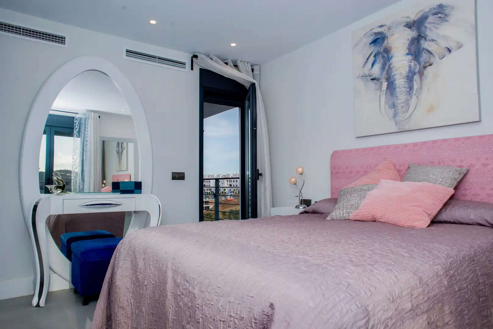 Bedroom of Houses for rent in Estepona  with Air Conditioner, Private garden and Swimming Pool