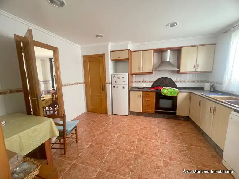 Cuina de Casa o xalet de lloguer en Valencia amb Terrassa, Traster i Moblat