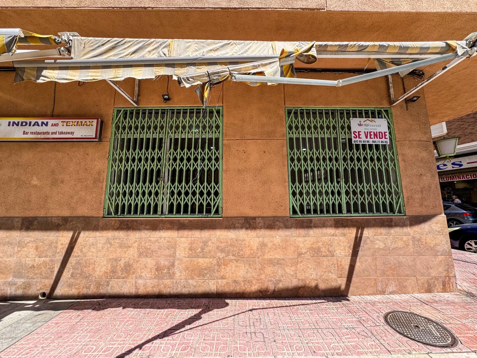 Exterior view of Premises for sale in Torrevieja  with Air Conditioner, Terrace and Furnished