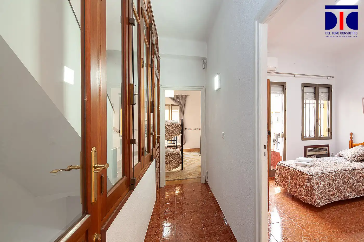 Detached homes for sale in Sevilla  with Air Conditioner, Heating and Furnished