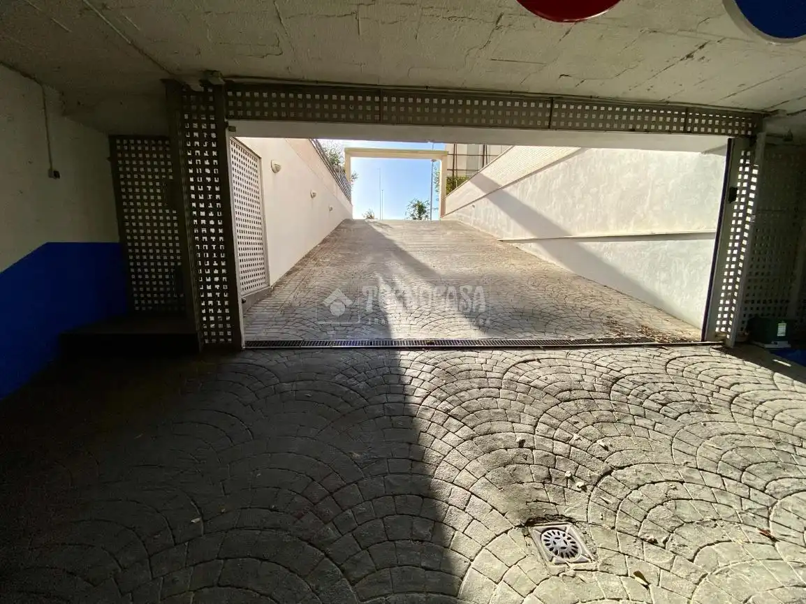Parkplatz von Garage zum Verkauf in Armilla