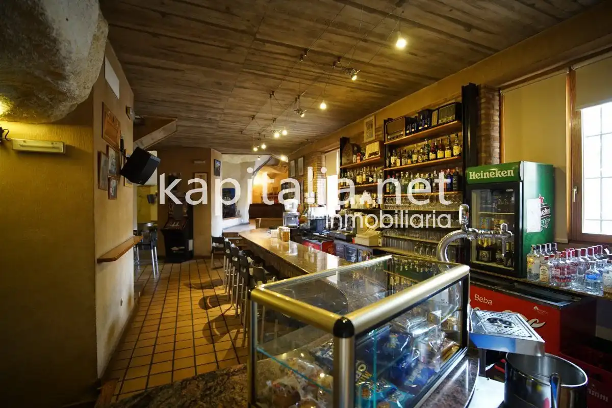 Commercial properties for sale in Bocairent  with Air Conditioner and Furnished