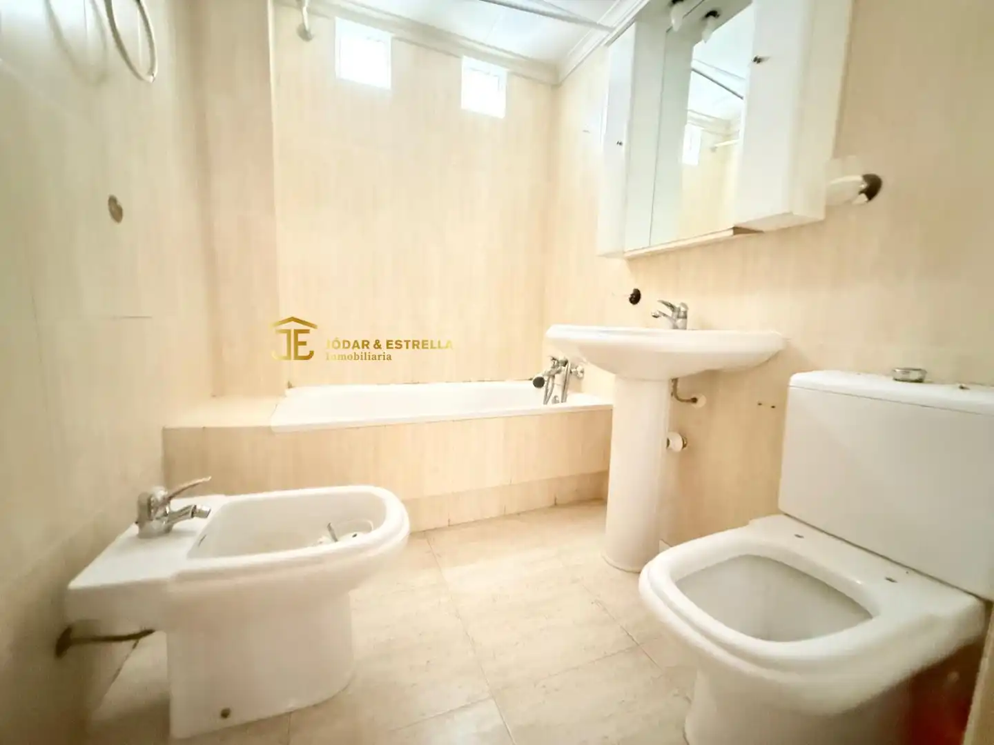 Bathroom of Apartments for sale in Lorca