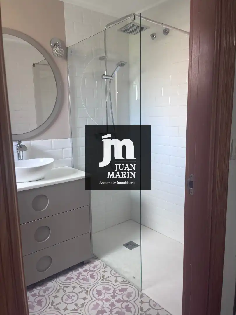 Baño de Piso de alquiler en Albacete con Aire acondicionado, Calefacción y Parquet