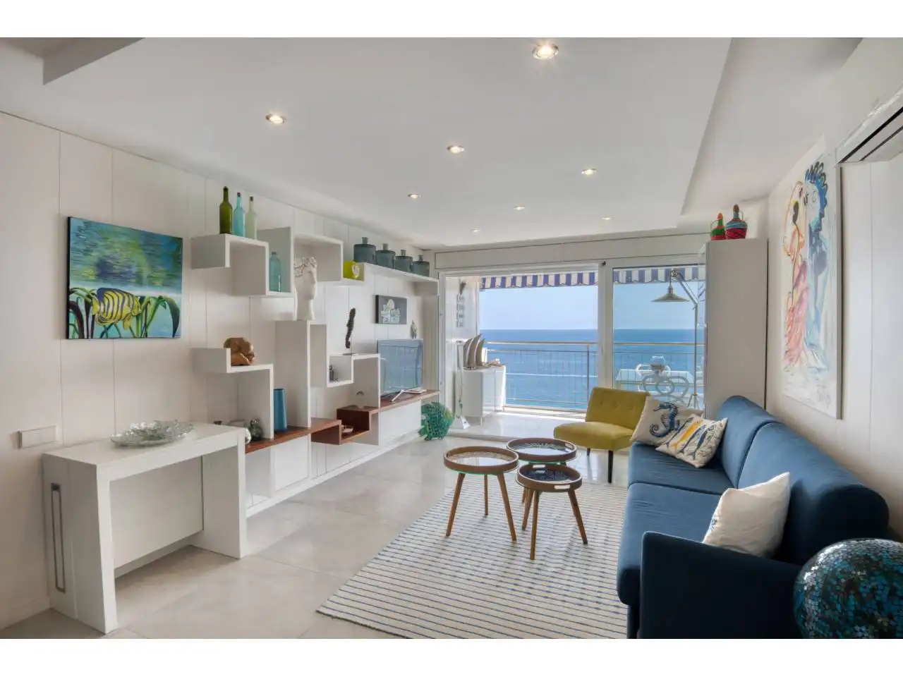 Wohnzimmer von Wohnungen zum Verkauf in Castell d'Aro, Platja d'Aro i s'Agaró mit Terrasse, Balkon und Alarm