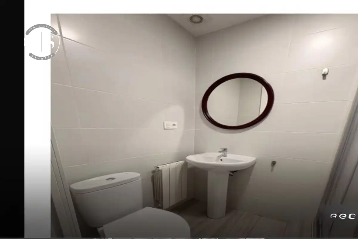 Baño de Piso en venta en Granada con Calefacción