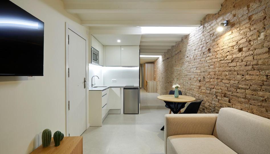 Foto 1 de Edificio en venta en Carrer de Picalquers, El Raval, Barcelona