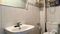 Bathroom of Flat for sale in  Madrid Capital  with Furnished