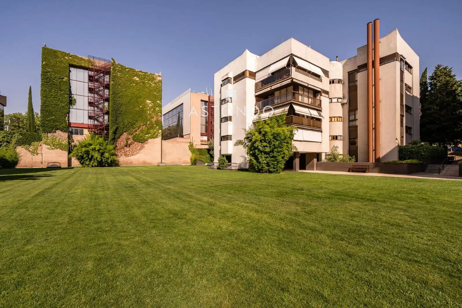 Vista exterior de Piso en venta en Madrid con Aire acondicionado, Calefacción y Terraza
