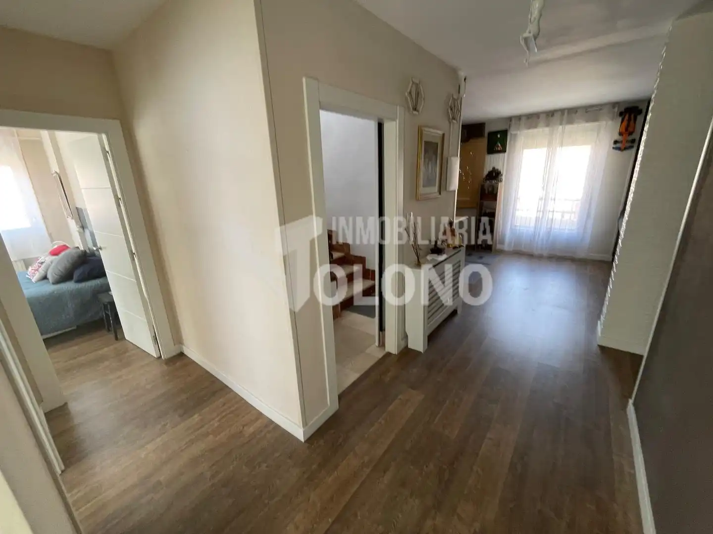 Sala de estar de Casa o chalet en venta en Rodezno con Calefacción, Jardín privado y Parquet