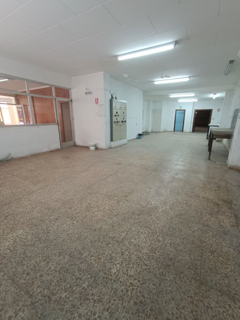 Premises for sale in  Albacete Capital  with Parquet flooring