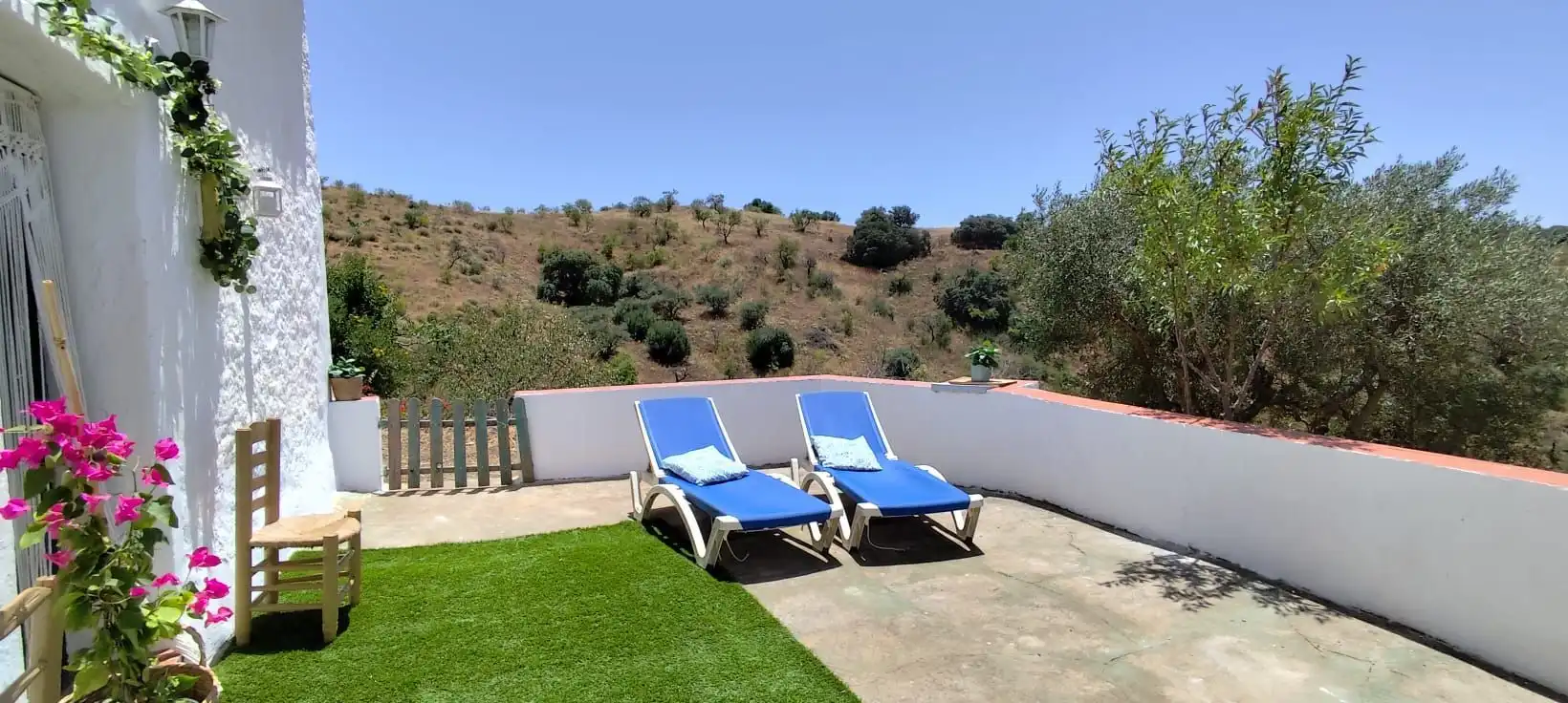 Terrassa de Finca rústica en venda en Almogía amb Jardí privat