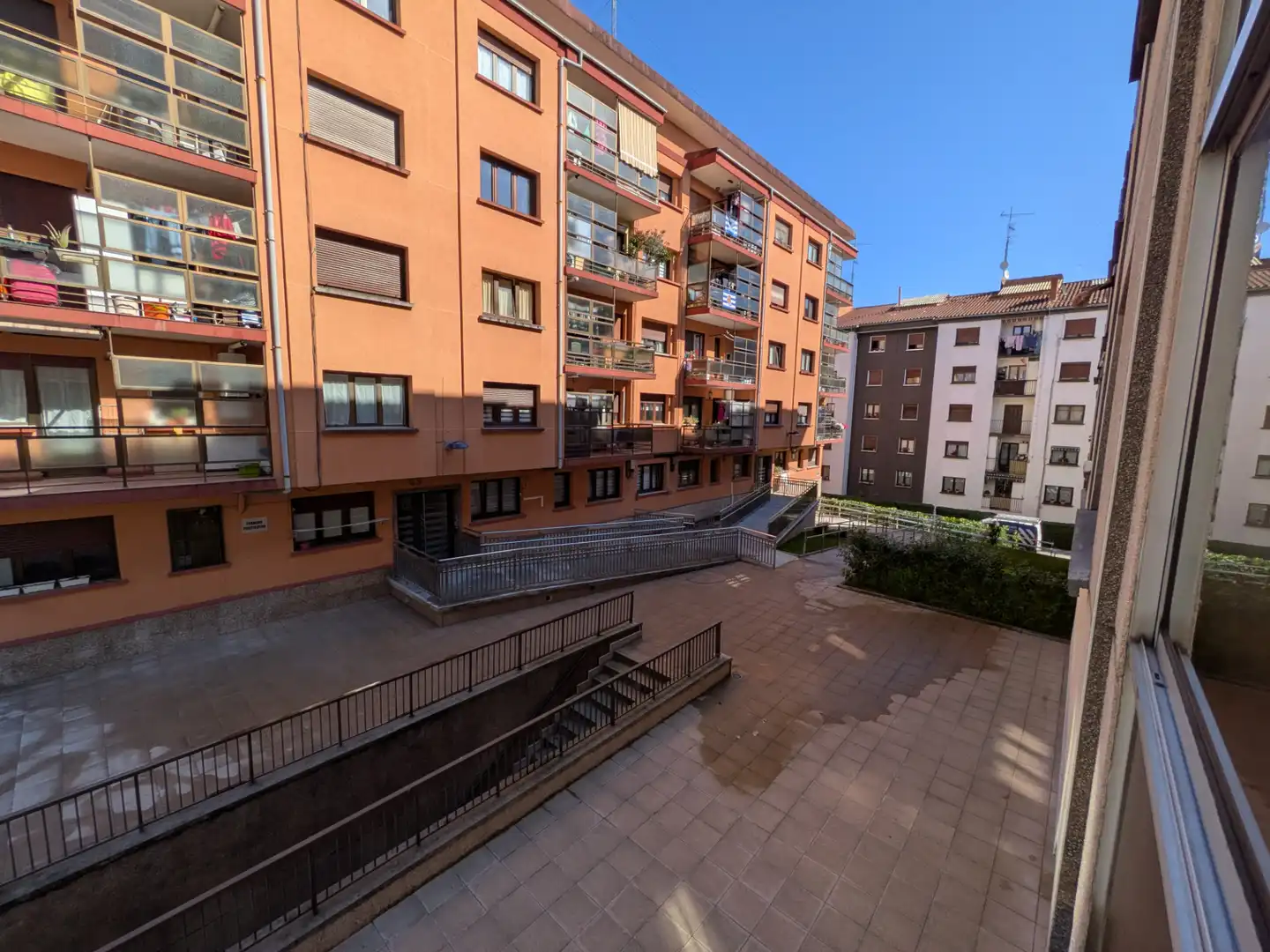 Vista exterior de Piso en venta en Errenteria con Calefacción, Amueblado y Horno