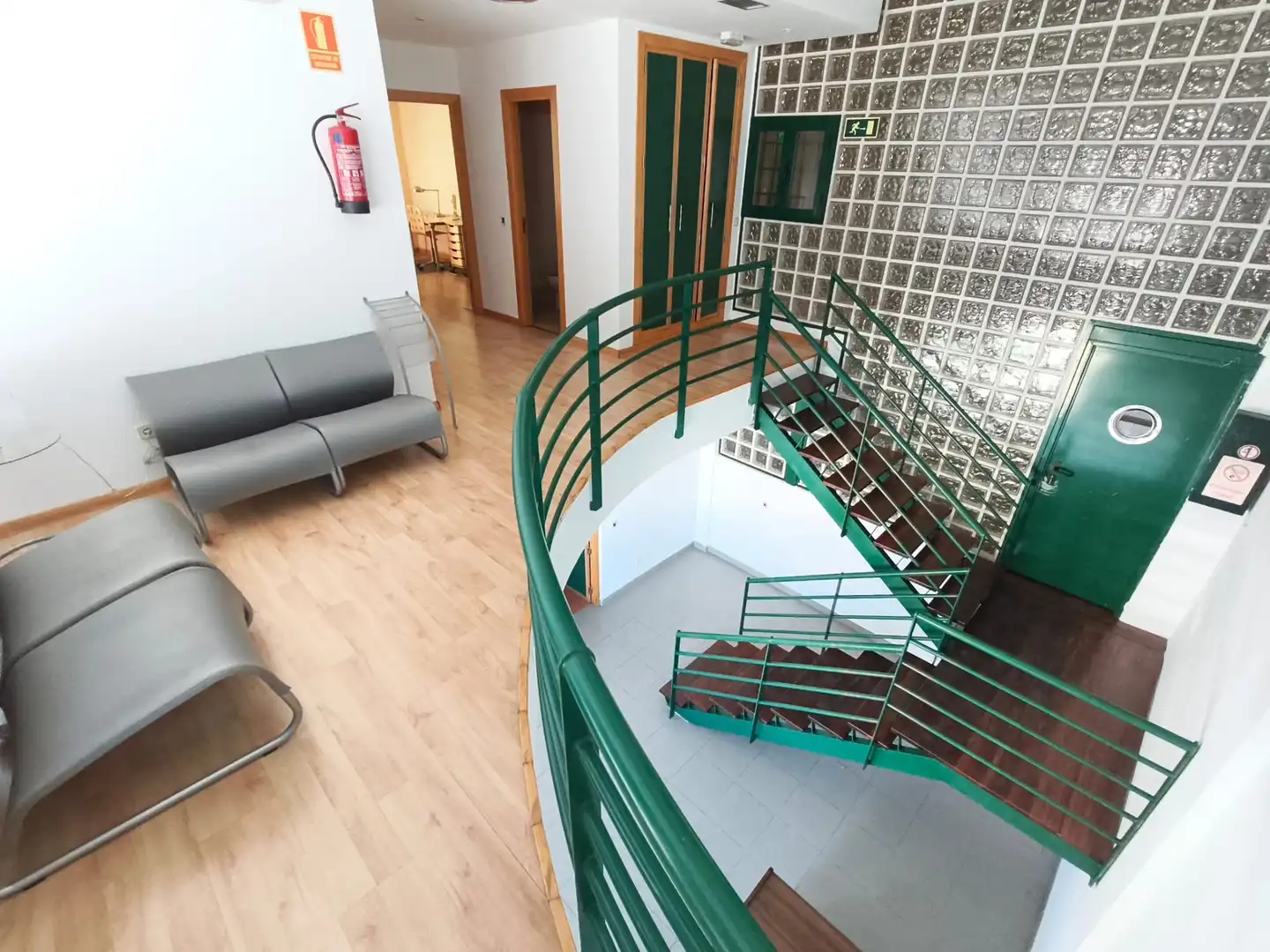 Fabrikhallen zur Miete in Rivas Futura