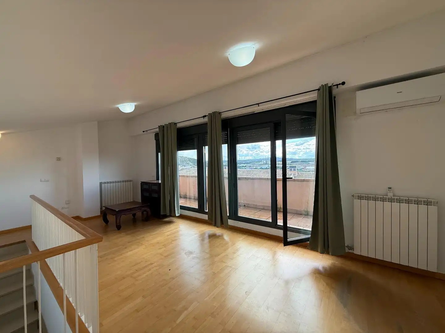 Habitación de Casa adosada en venta en Cuarte de Huerva con Aire acondicionado, Calefacción y Jardín privado