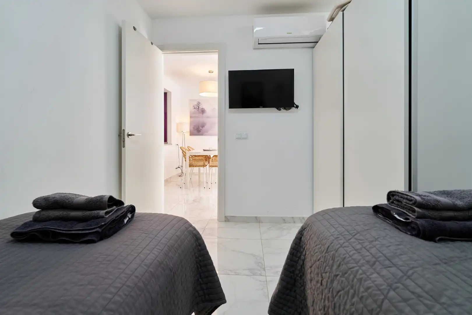 Schlafzimmer von Wohnungen zum Verkauf in Marbella mit Klimaanlage, Möbliert und Balkon