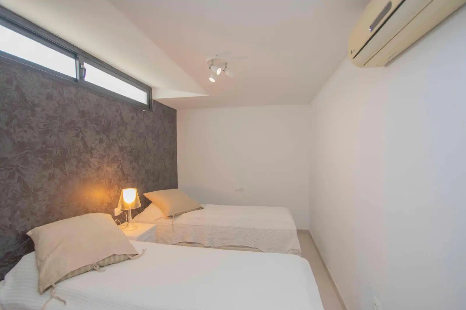 Villa mit Pool zum Verkauf in Casco urbano, imagen 19