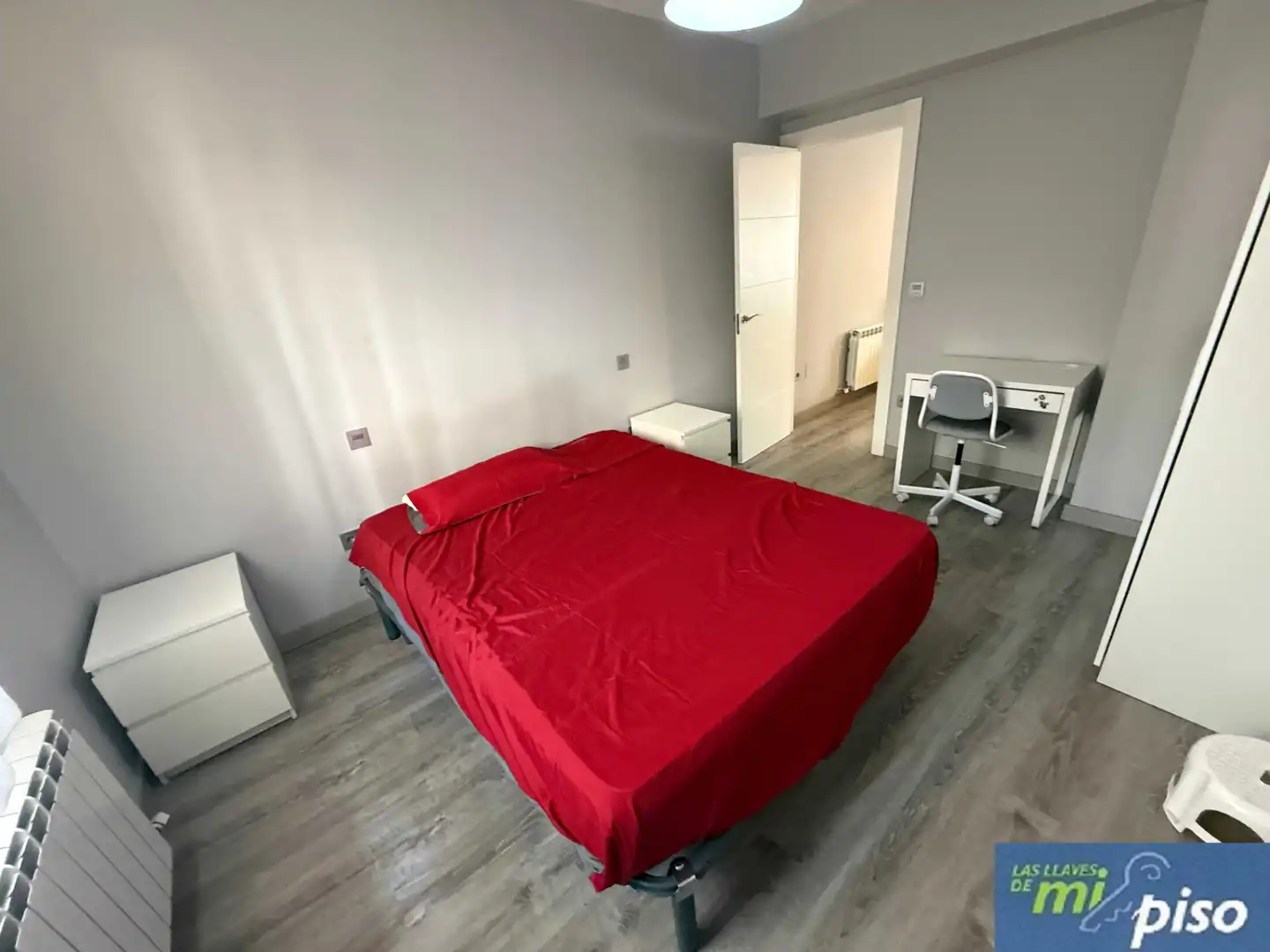 Habitación de Piso de alquiler en Valladolid con Calefacción, Parquet y Amueblado