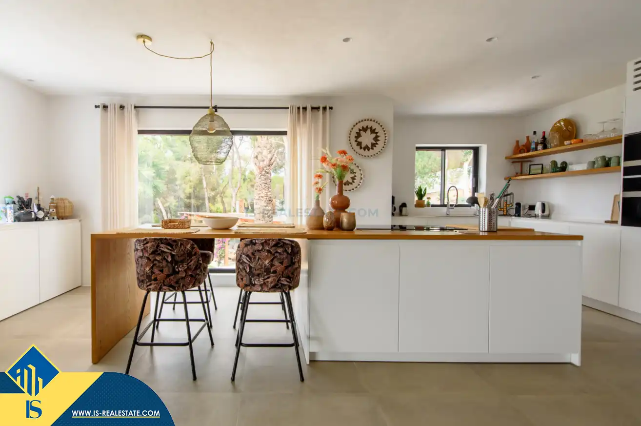 Cocina de Casa o chalet en venta en Sant Josep de sa Talaia con Aire acondicionado, Calefacción y Jardín privado